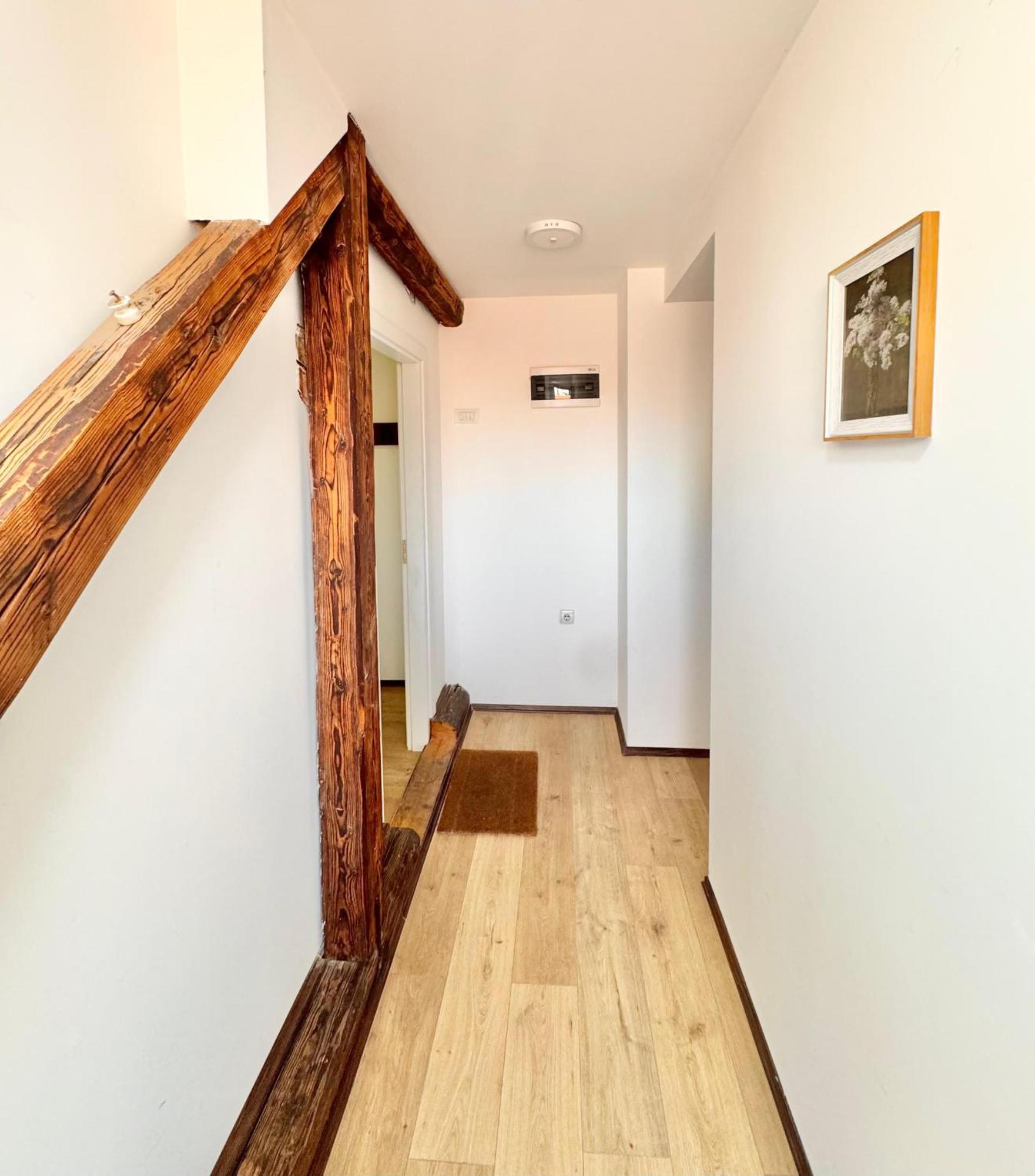 Apartment By The River Ni Exterior foto
