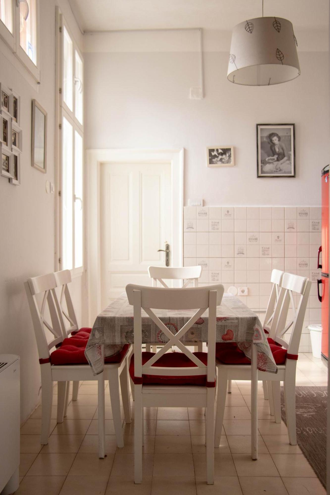 Apartment By The River Ni Exterior foto
